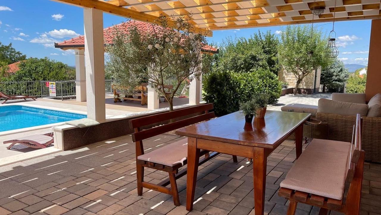 Villa Duje Trilj Extérieur photo